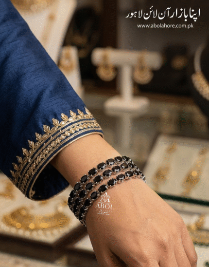 Black One-Carat Bangles, 2.6